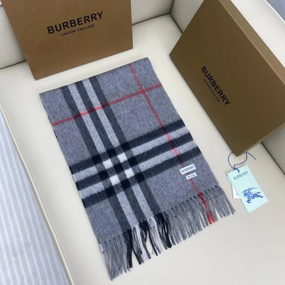 Burberry Scarves Fringed check scarf image 8