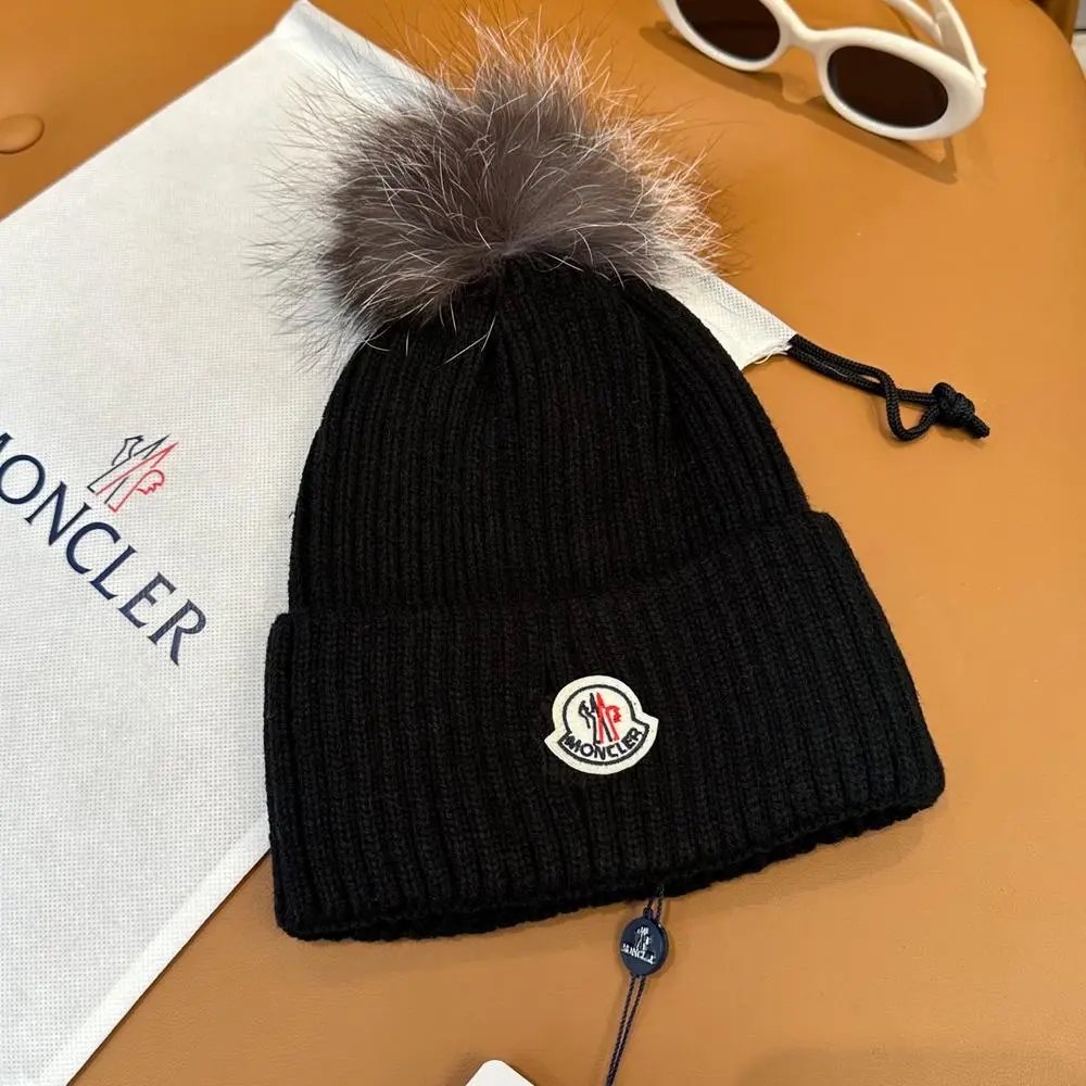 Moncler Hats Rib-knit cuffed beanie with logo patch — Style 9