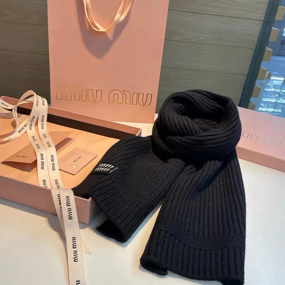 Miu Scarves Ribbed knit scarf with logo patch image 10