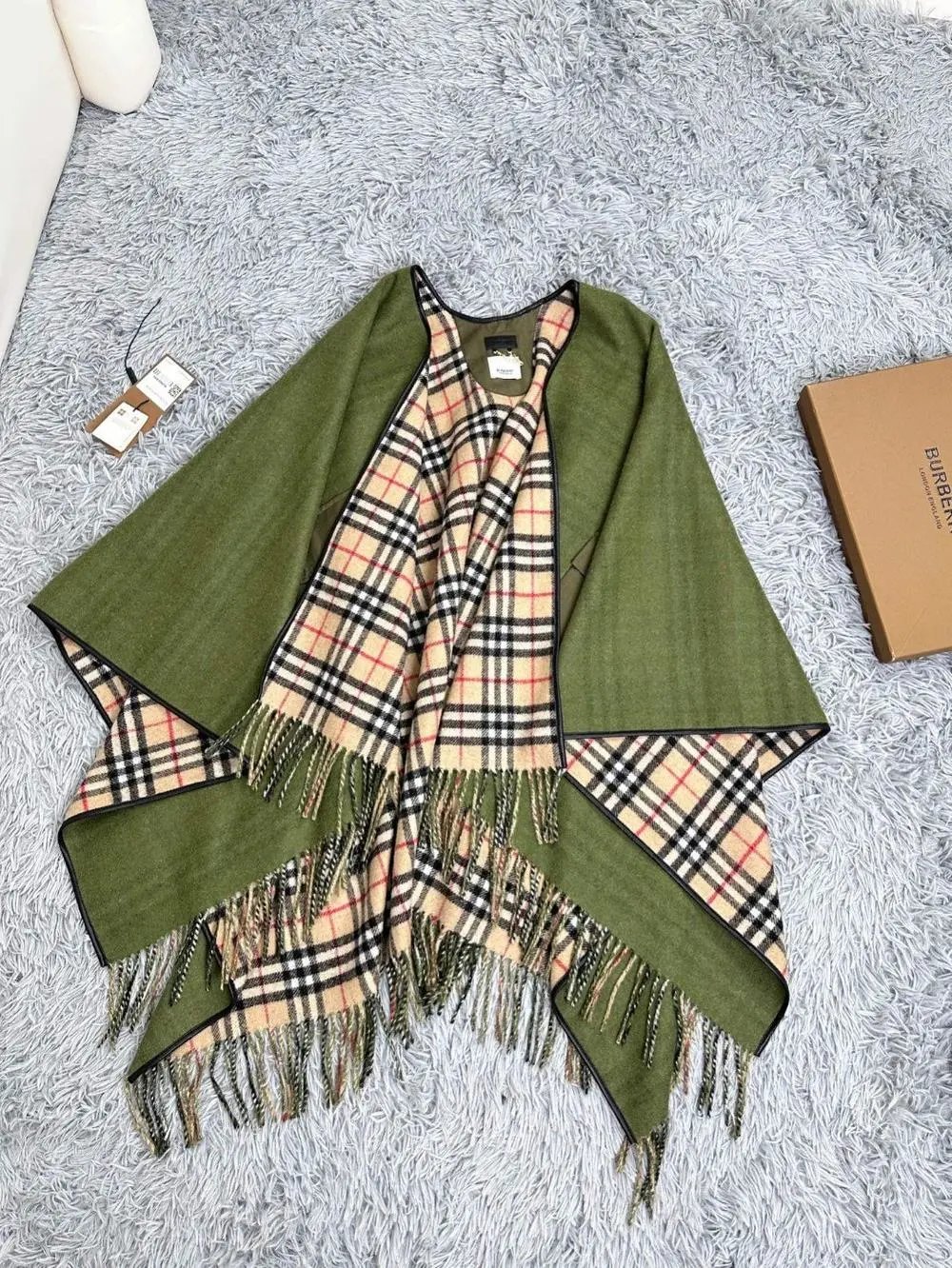 Burberry Scarves Fringed check scarf image 8