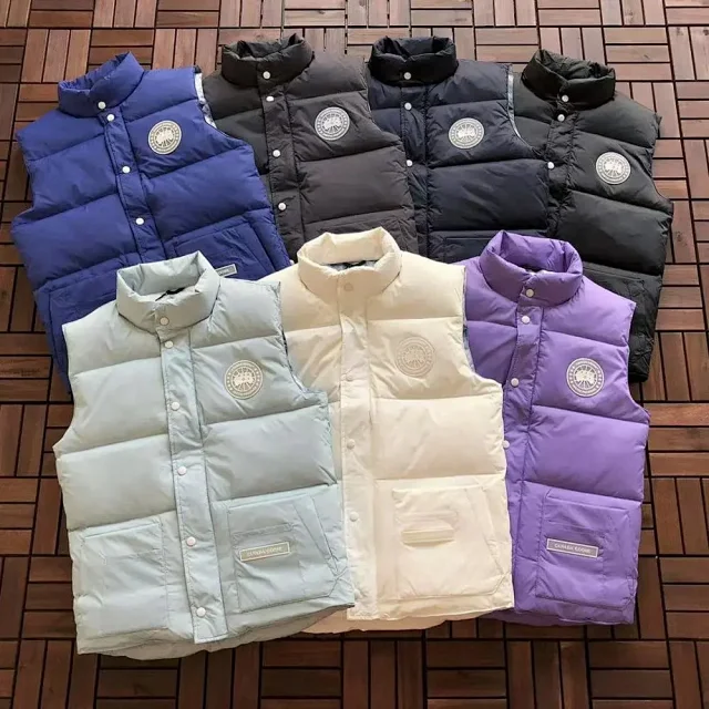 Canada Goose Vests Quilted padded stand-collar snap-front vest product detail image 1