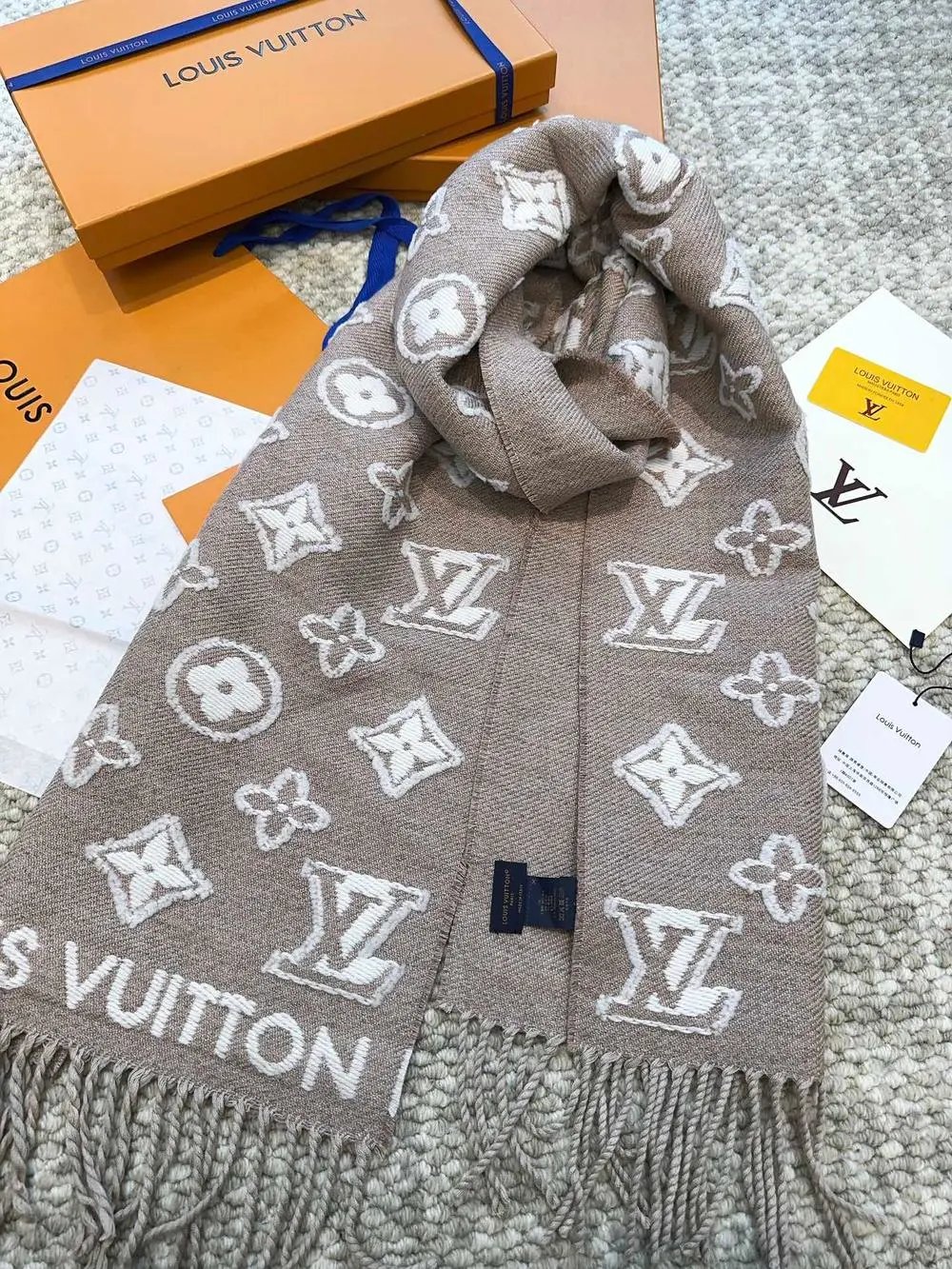 Louis Vuitton Scarves LV Logo Scarf image 10