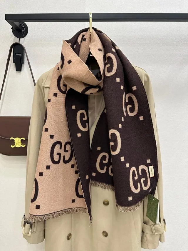 Gucci Scarves GG Monogram Fringed Scarf product detail image 5