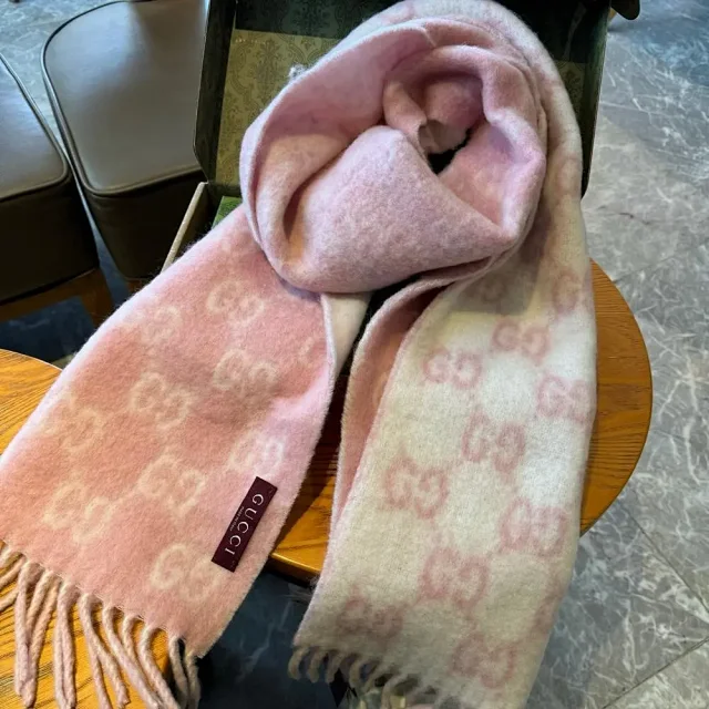 Gucci Scarves GG monogram fringed scarf product detail image 9