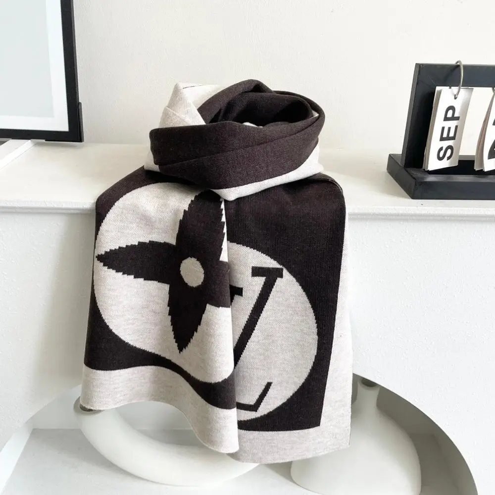 Louis Vuitton Scarves LV Logo Scarf image 6