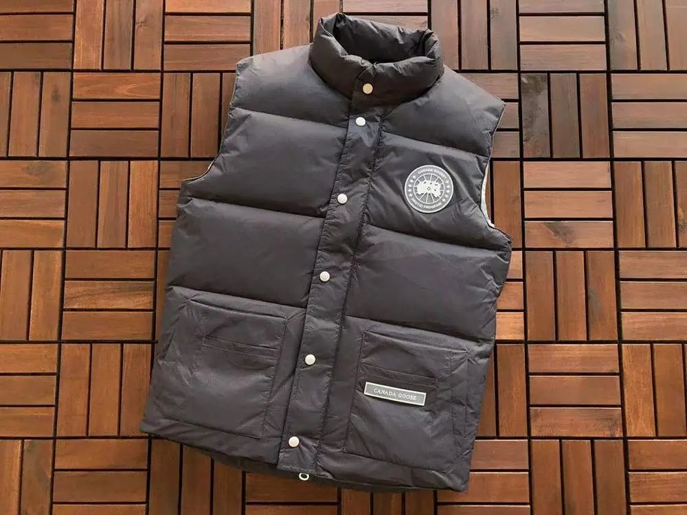 Canada Goose Vests Quilted padded stand-collar snap-front vest image 3
