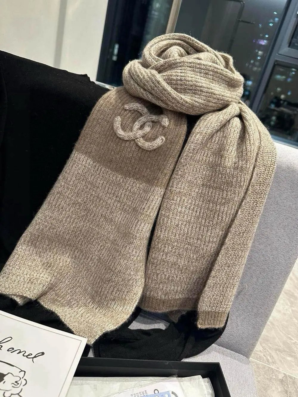 Chanel Scarves Fringed knit CC-logo scarf image 6