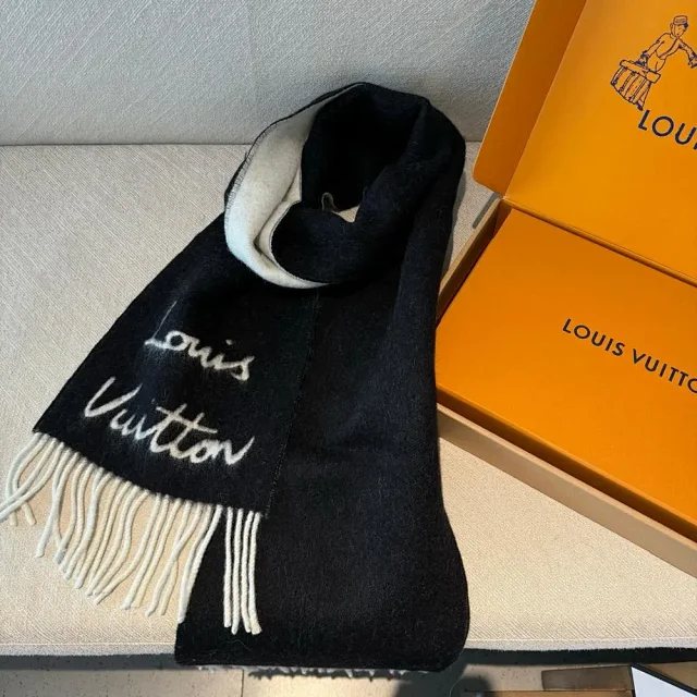 Louis Vuitton Scarves Reversible monogram fringed scarf product detail image 2