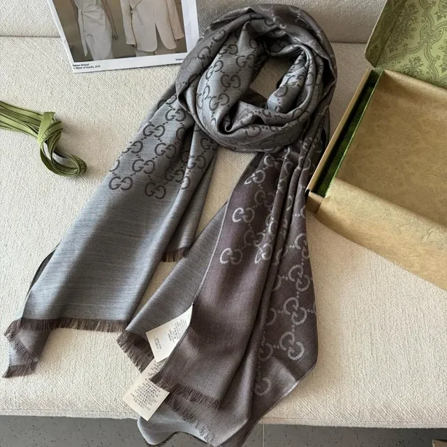 Gucci Scarves GG monogram fringed scarf product detail image 5