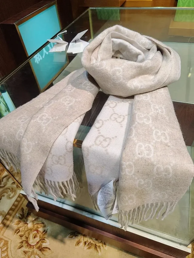 Gucci Scarves GG Monogram Fringed Scarf product detail image 3
