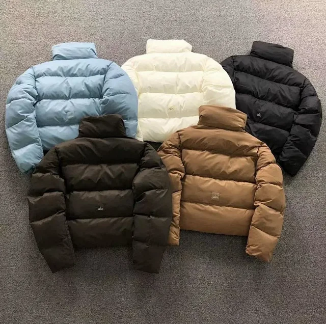 Alo Down Jackets Cropped high-neck quilted puffer jacket product detail image 1