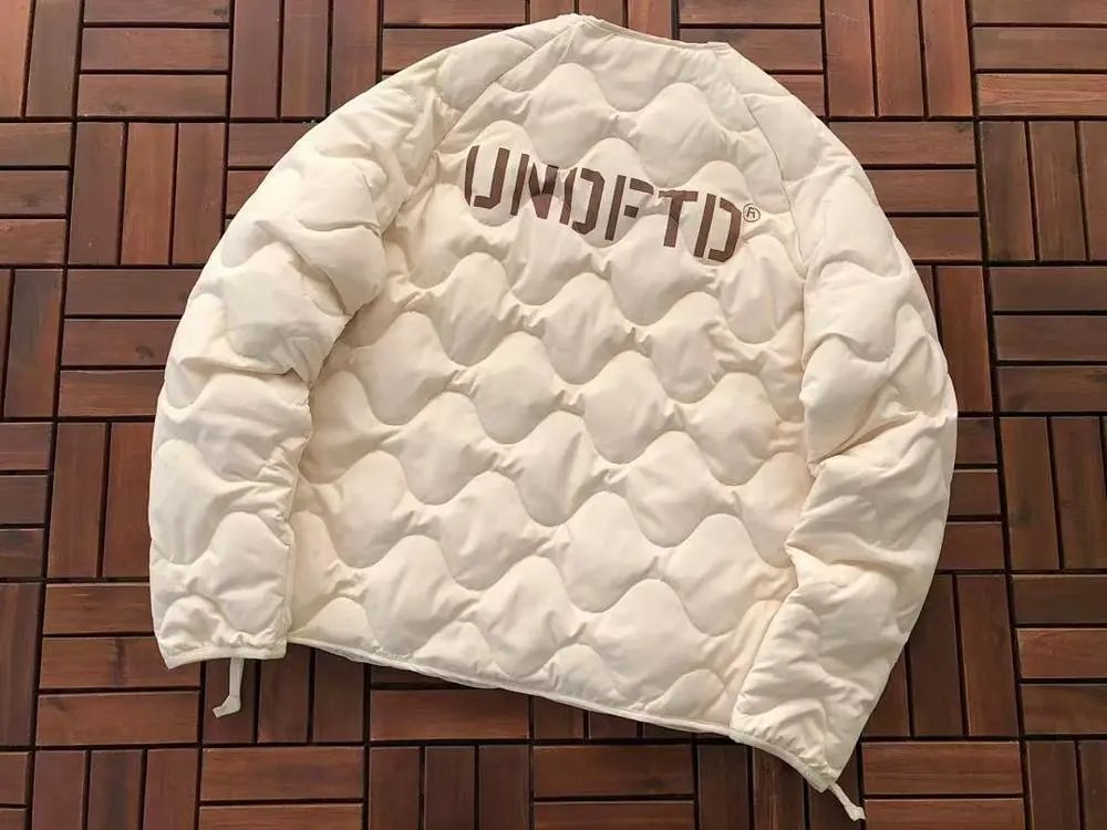 Undefeated Down Jackets Wavy-quilted logo puffer jacket image 2