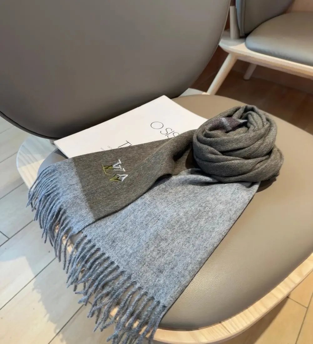 Louis Vuitton Scarves Fringed Monogram Scarf image 3