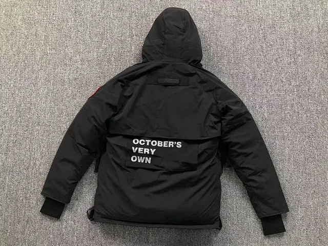 Canada Goose Down Jackets Hooded Four-Pocket Jacket with Reflective Trim product detail image 4