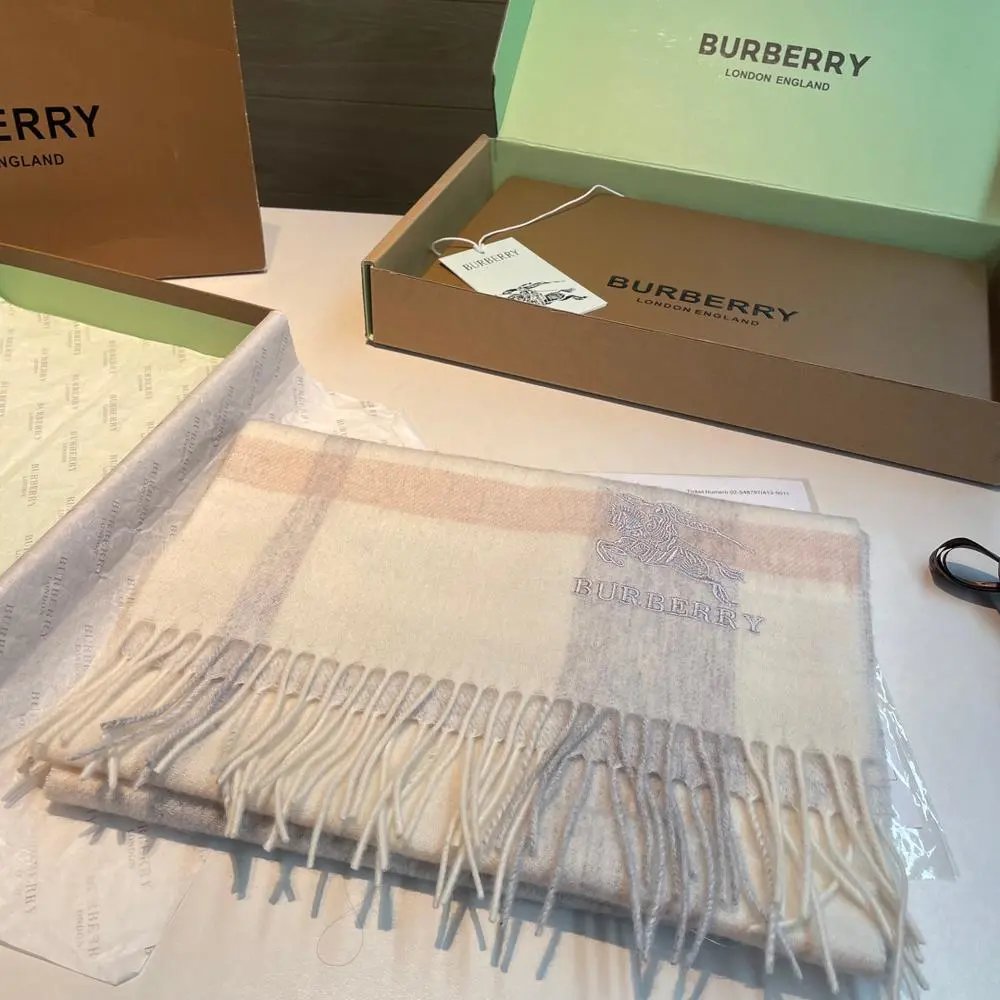 Burberry Scarves Fringed plaid scarf with embroidered Equestrian Knight Design image 4