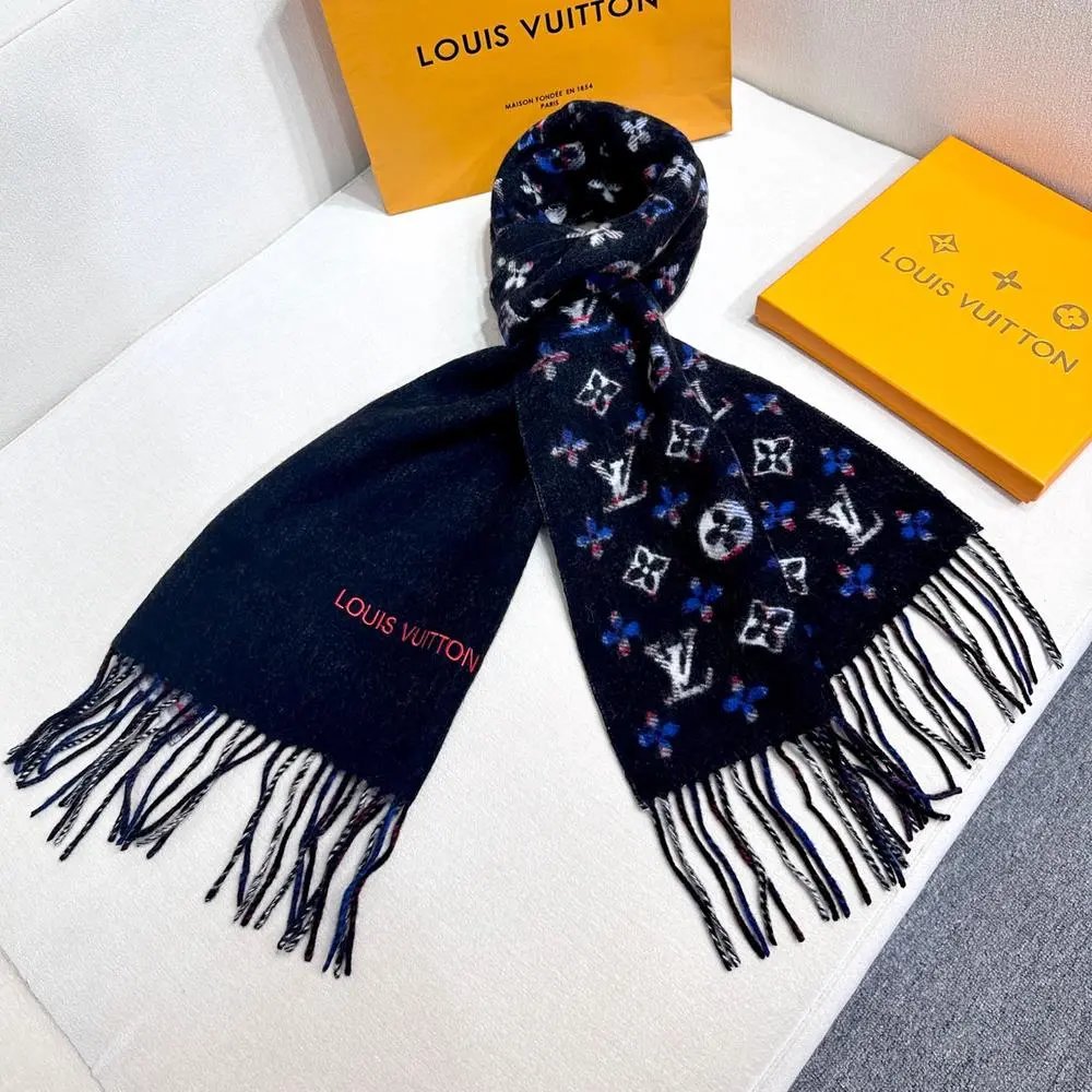 Louis Vuitton Scarves Fringed Monogram Scarf image 9