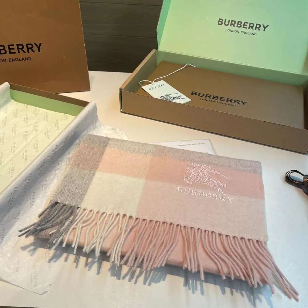 Burberry Scarves Fringed plaid scarf with embroidered Equestrian Knight Design image 5