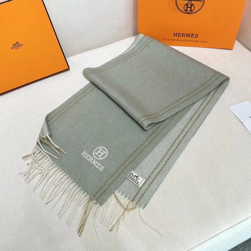 Hermès Scarves Fringed two-tone scarf with embossed H emblem image 10