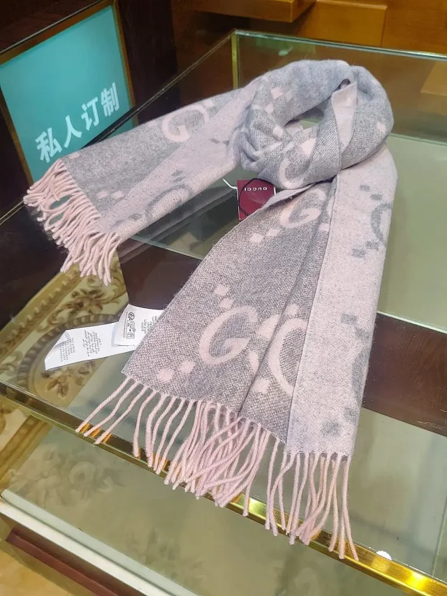 Gucci Scarves GG monogram striped fringed scarf product detail image 2