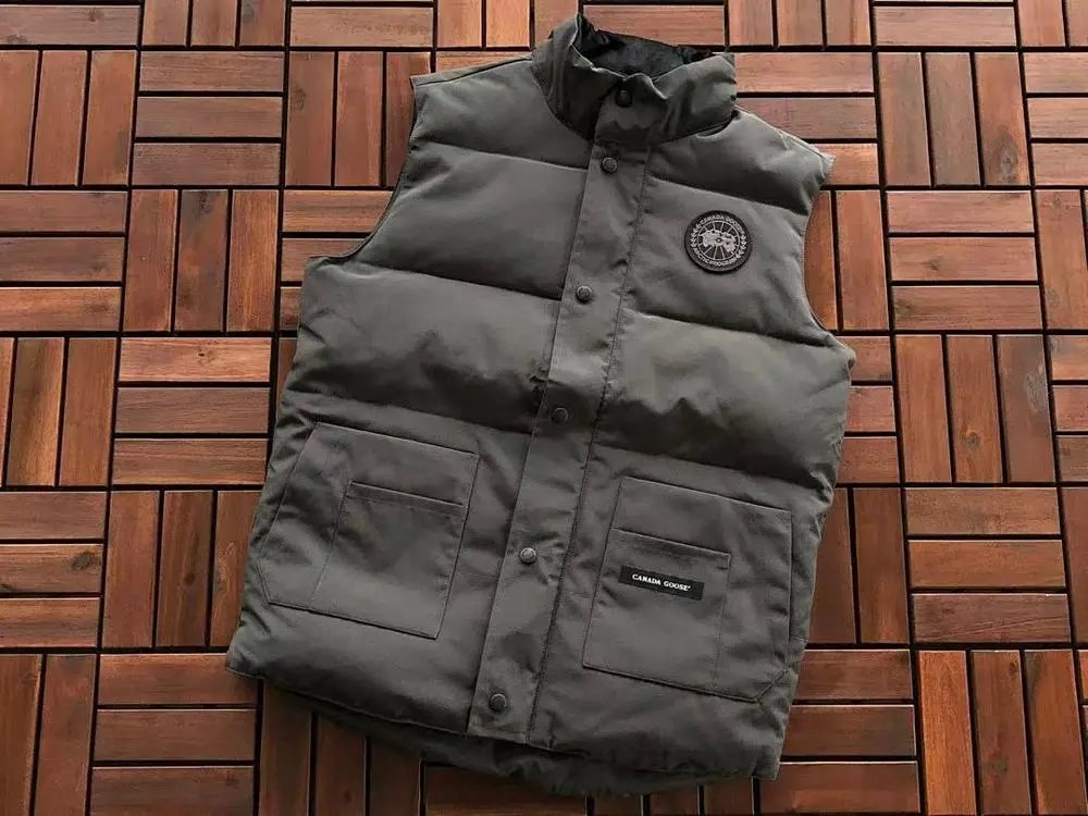Canada Goose Vests Quilted stand-collar puffer vest — Style 4