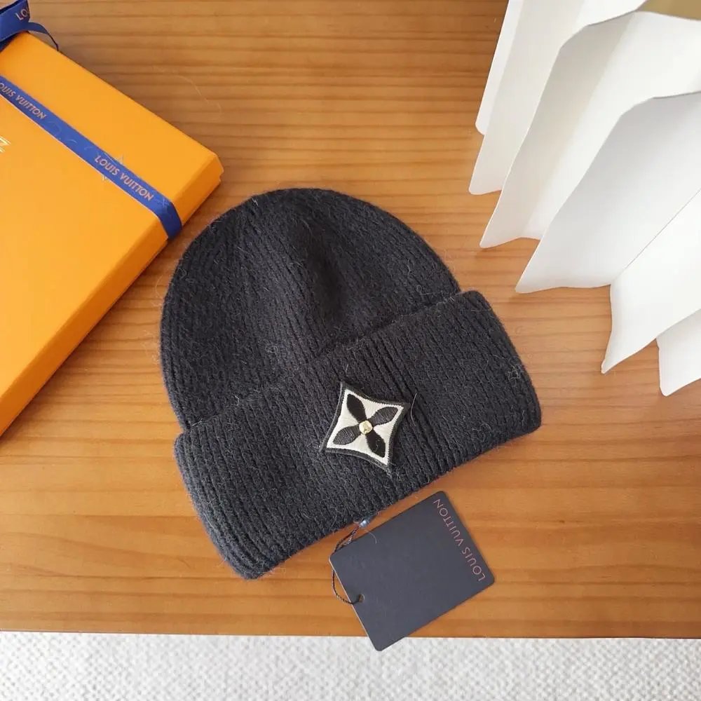 Louis Vuitton Hats Rib-knit cuffed beanie with floral emblem patch — Style 6