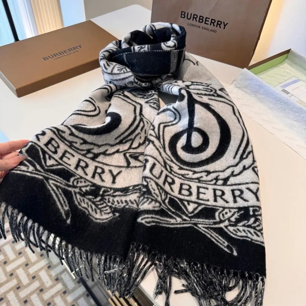 Burberry Scarves Fringed plaid scarf with embroidered Equestrian Knight Design image 10
