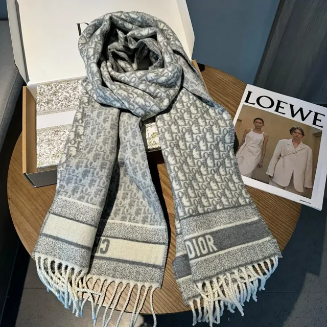 Dior Scarves Oblique Monogram and Toile de Jouy Print product detail image 10