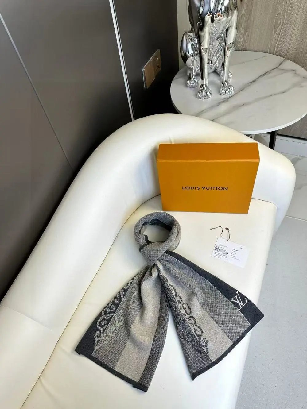 Louis Vuitton Scarves Monogram and striped scarf styles image 5