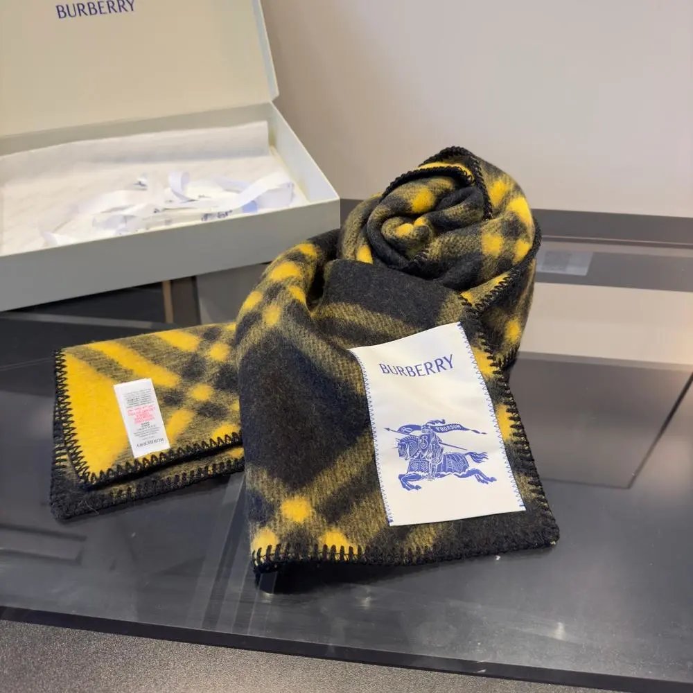 Burberry Scarves Fringed check scarf image 5