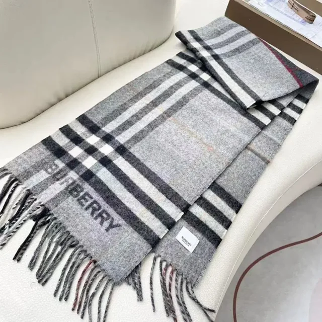 Burberry Scarves Plaid Fringed Scarf and Cape Shawl product detail image 2