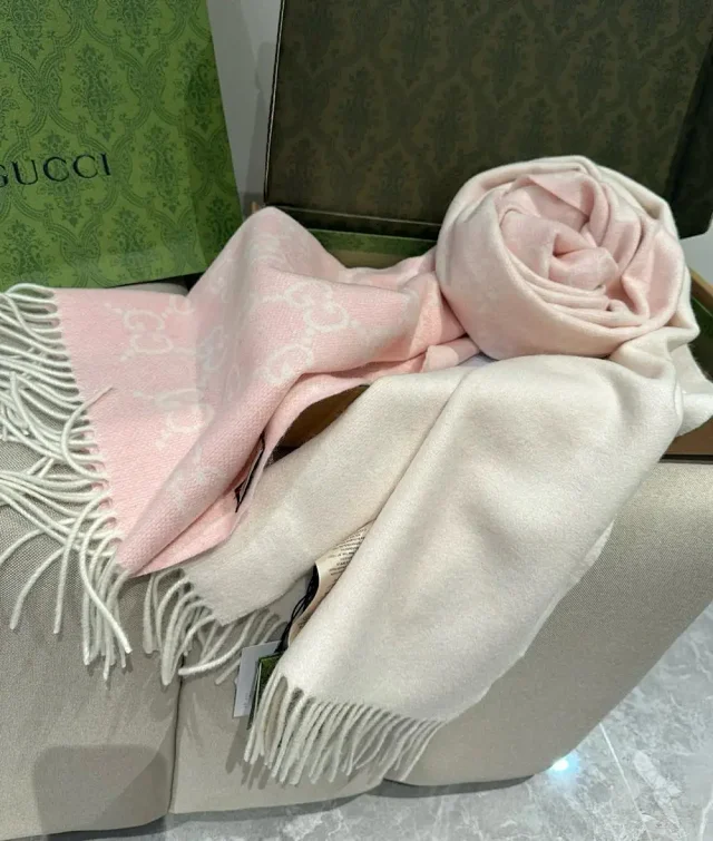 Gucci Scarves GG monogram fringed scarf product detail image 6