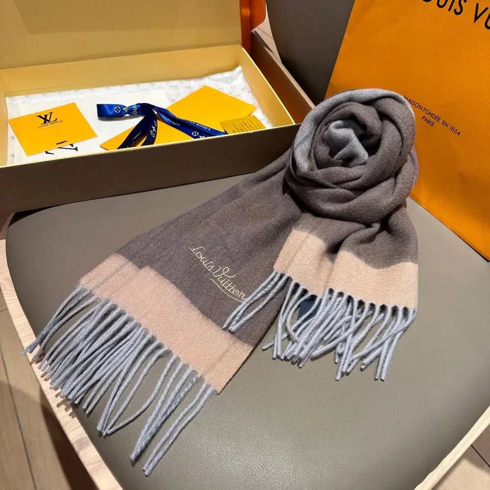 Louis Vuitton Scarves Monogram and fringed scarf styles image 10