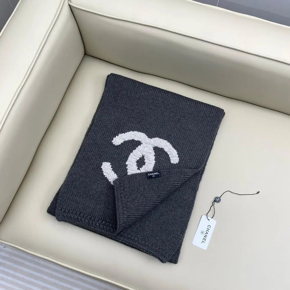 Chanel Scarves CC logo knit scarf image 7