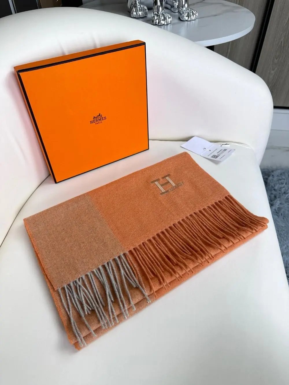 Hermès Scarves Fringed color-block H-logo scarf image 5