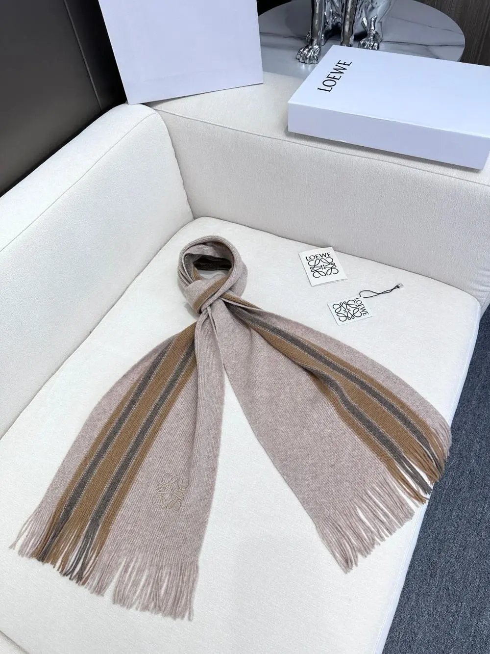 Loewe Scarves Fringed scarf with Anagram motif image 4