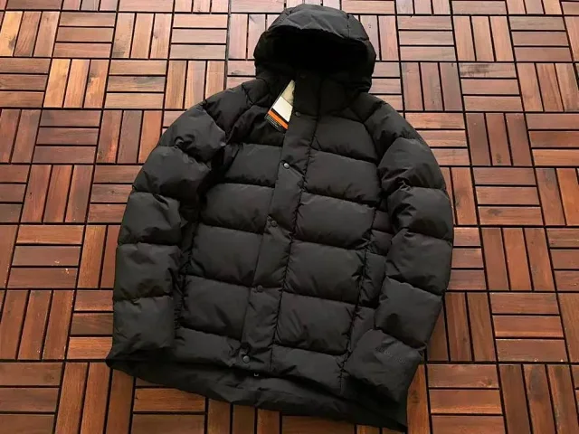 Woolrich Down Jackets Hooded quilted puffer jacket product detail image 5