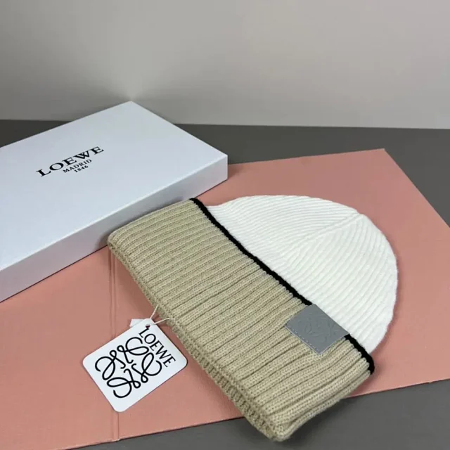 Loewe Hats Rib-knit cuffed beanie with contrast trim and Anagram patch product detail image 9