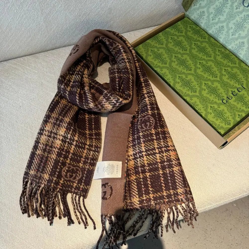 Gucci Scarves Fringed GG monogram and plaid scarf image 10