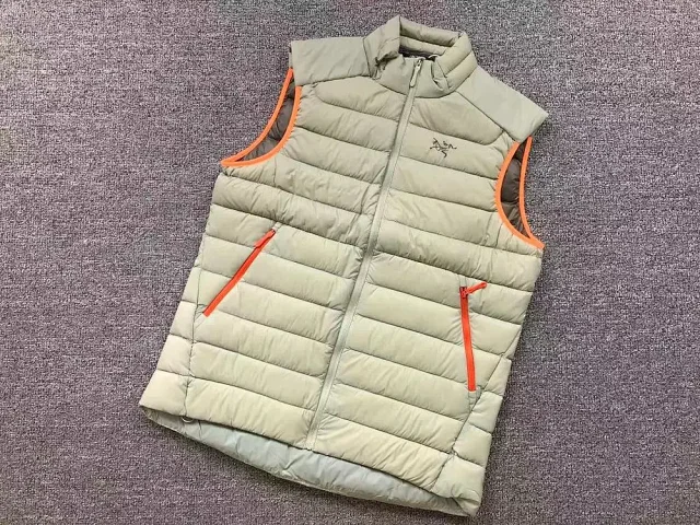 Arc'teryx Vests Quilted stand-collar puffer vest product detail image 2