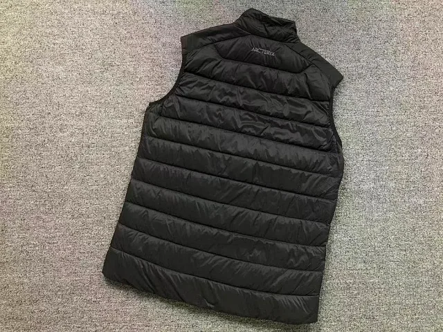 Arc'teryx Vests Quilted stand-collar puffer vest product detail image 10