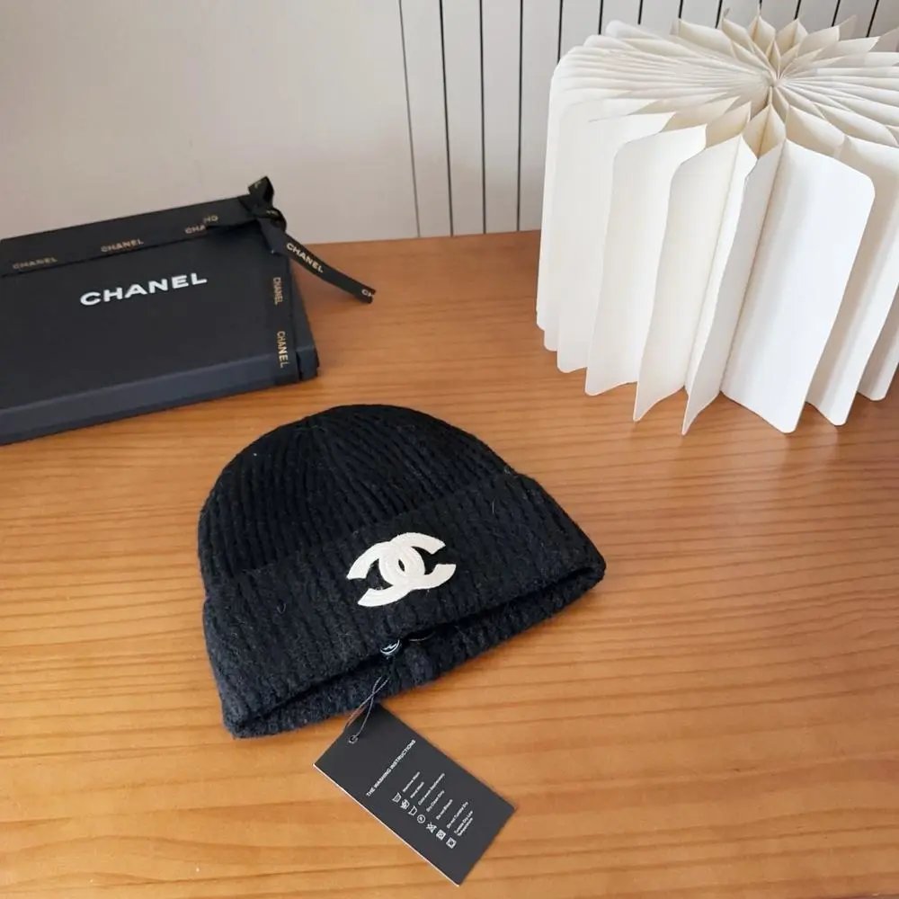 Chanel Hats Ribbed knit CC-logo beanie — Style 9