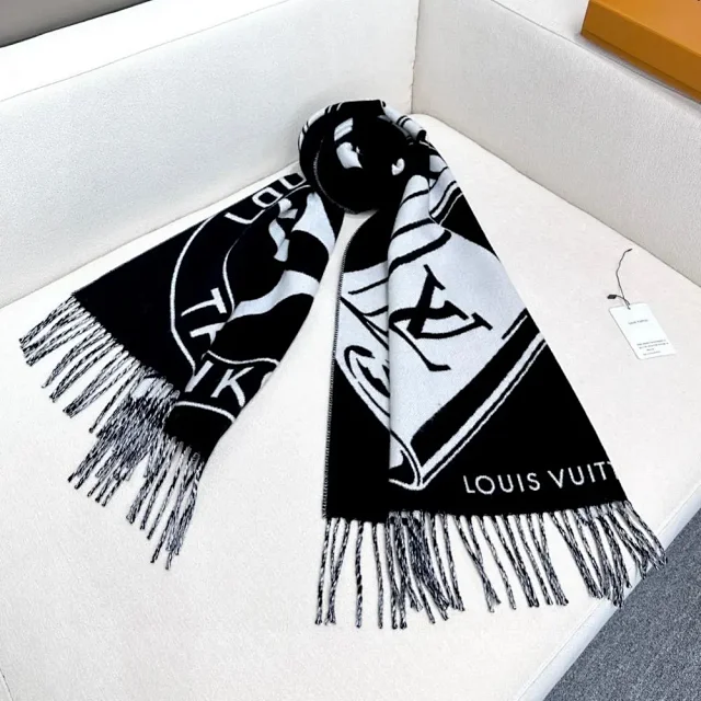 Louis Vuitton Scarves Assorted logo-pattern product detail image 5