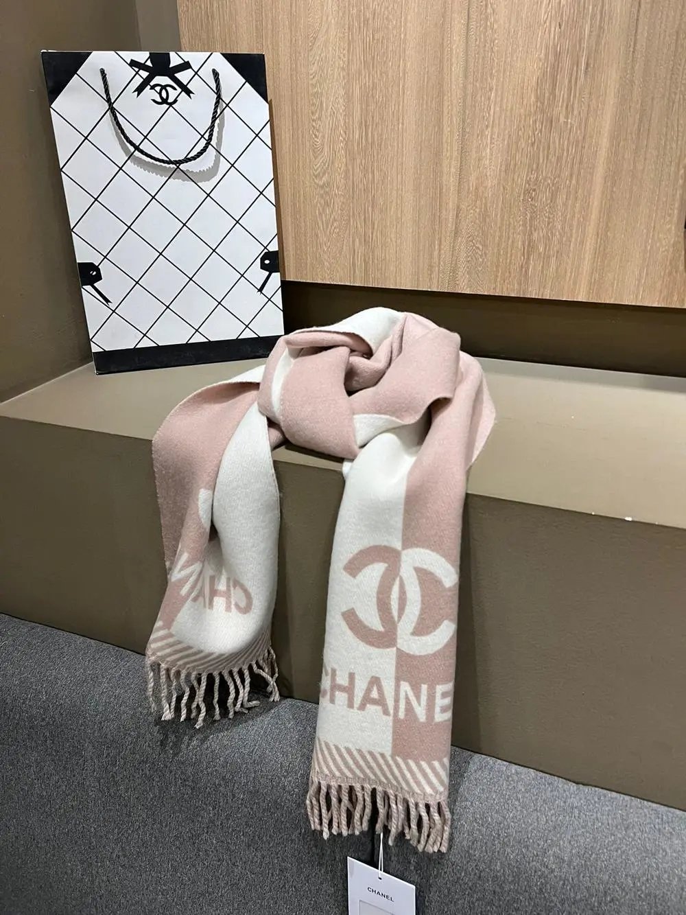 Chanel Scarves Knit and logo-pattern image 6