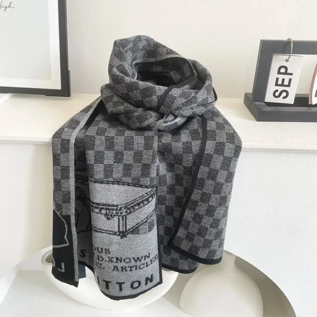 Louis Vuitton Scarves Monogram and checkered knit product detail image 3