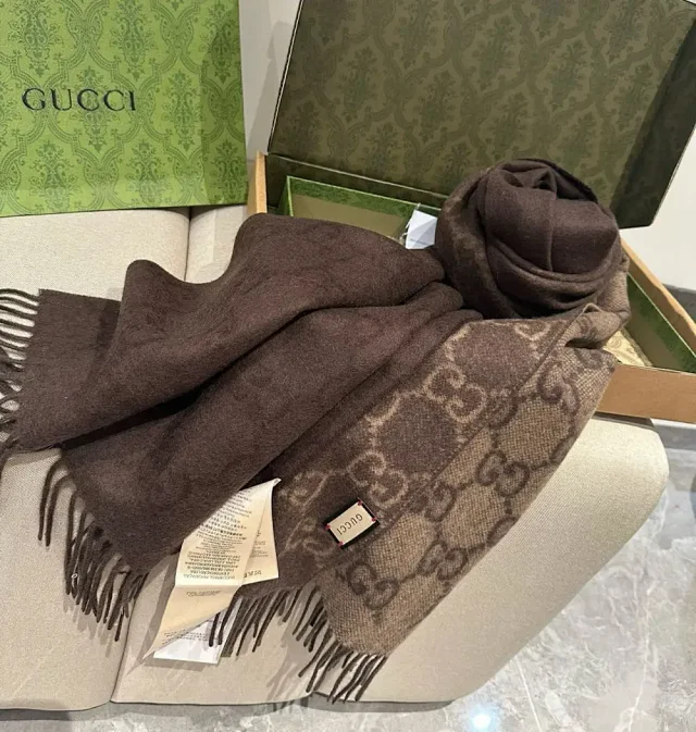 Gucci Scarves GG monogram fringed scarf product detail image 7