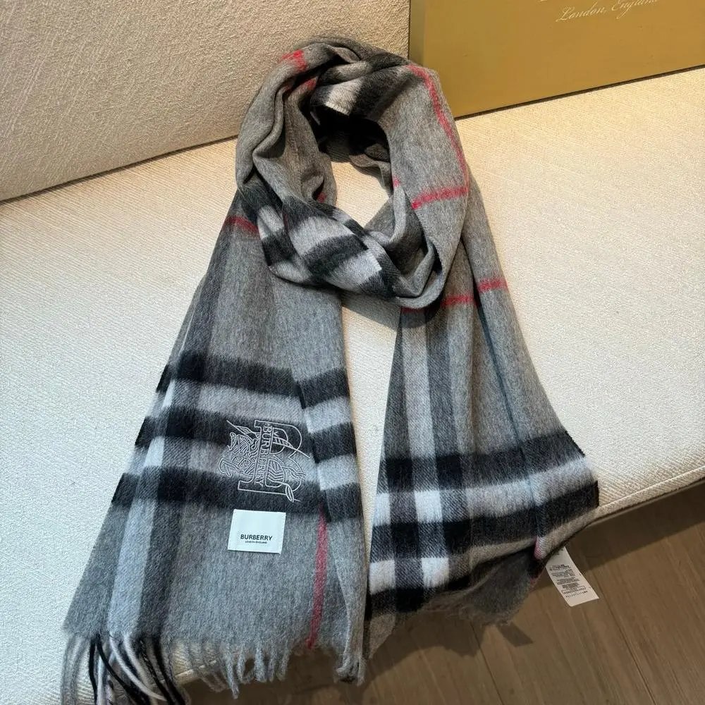 Burberry Scarves Fringed check scarf image 4