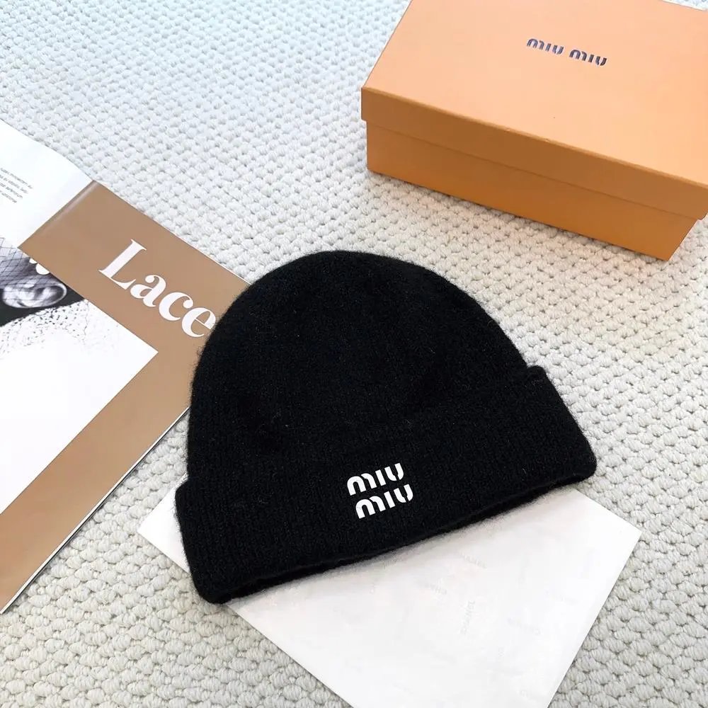 Miu Hats Logo knit beanie — Style 8