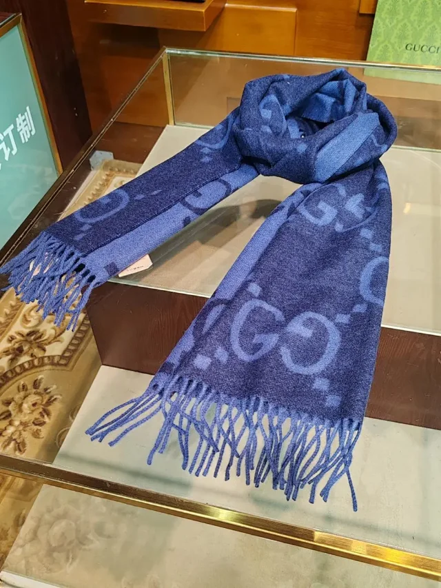 Gucci Scarves GG monogram fringed scarf product detail image 10
