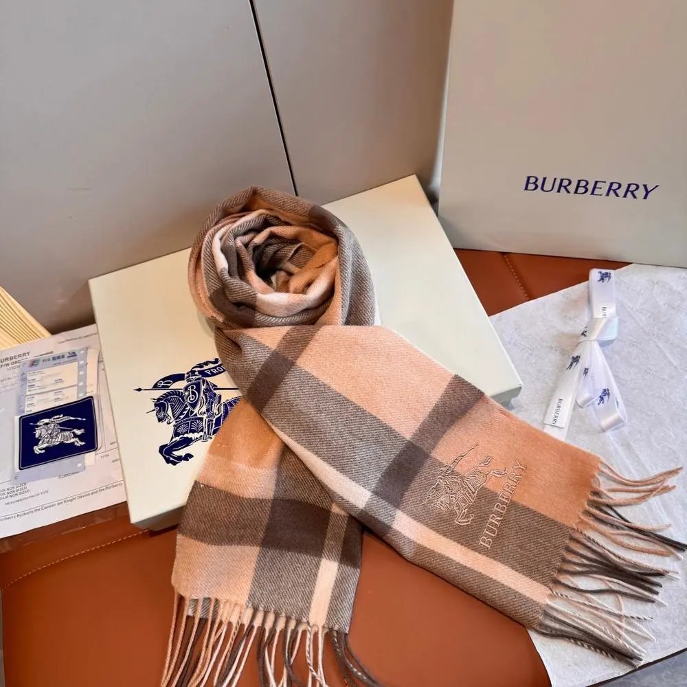 Burberry Scarves Fringed Scarf image 8