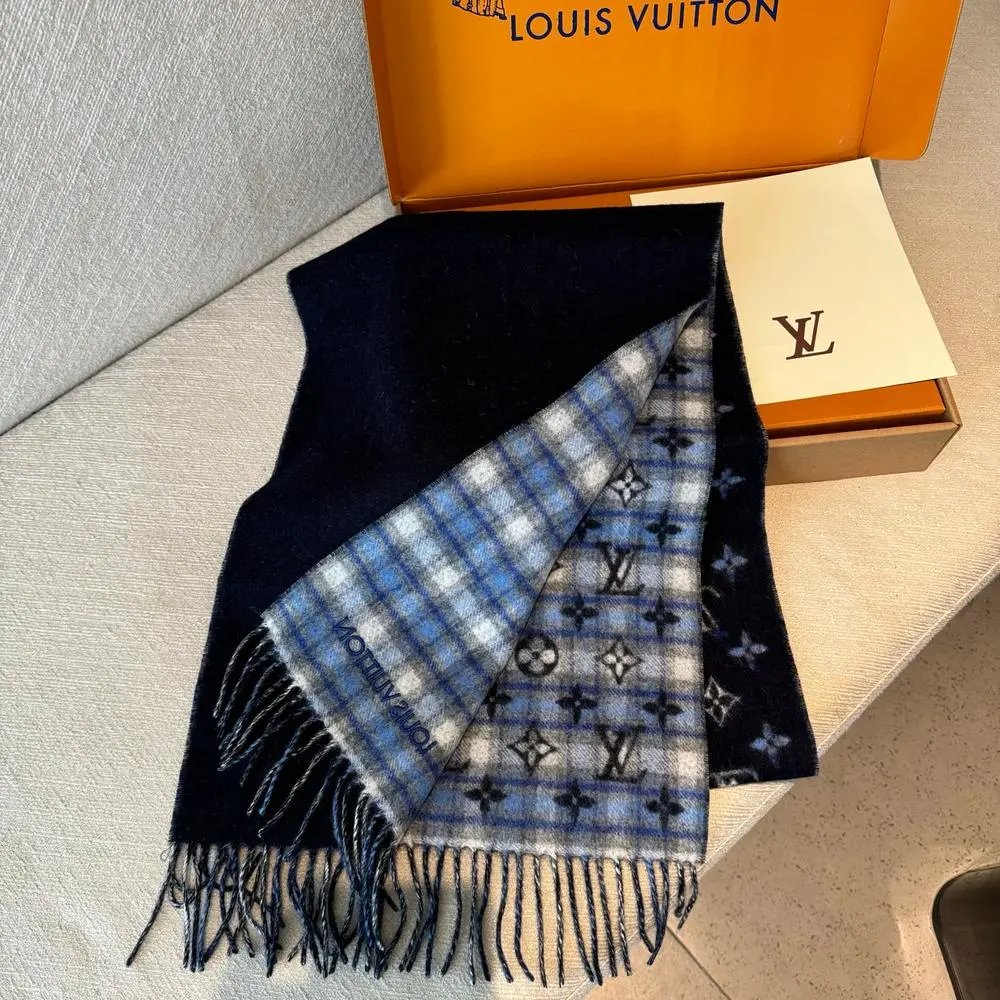 Louis Vuitton Scarves Logo-patterned scarf image 8